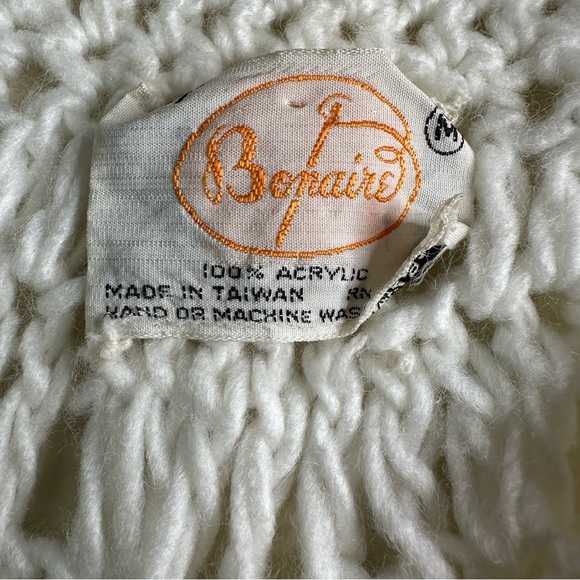 NWT Lady Bonaire Vintage 1970’s Knit Cape Shawl Poncho. Size Medium - Picture 6 of 6